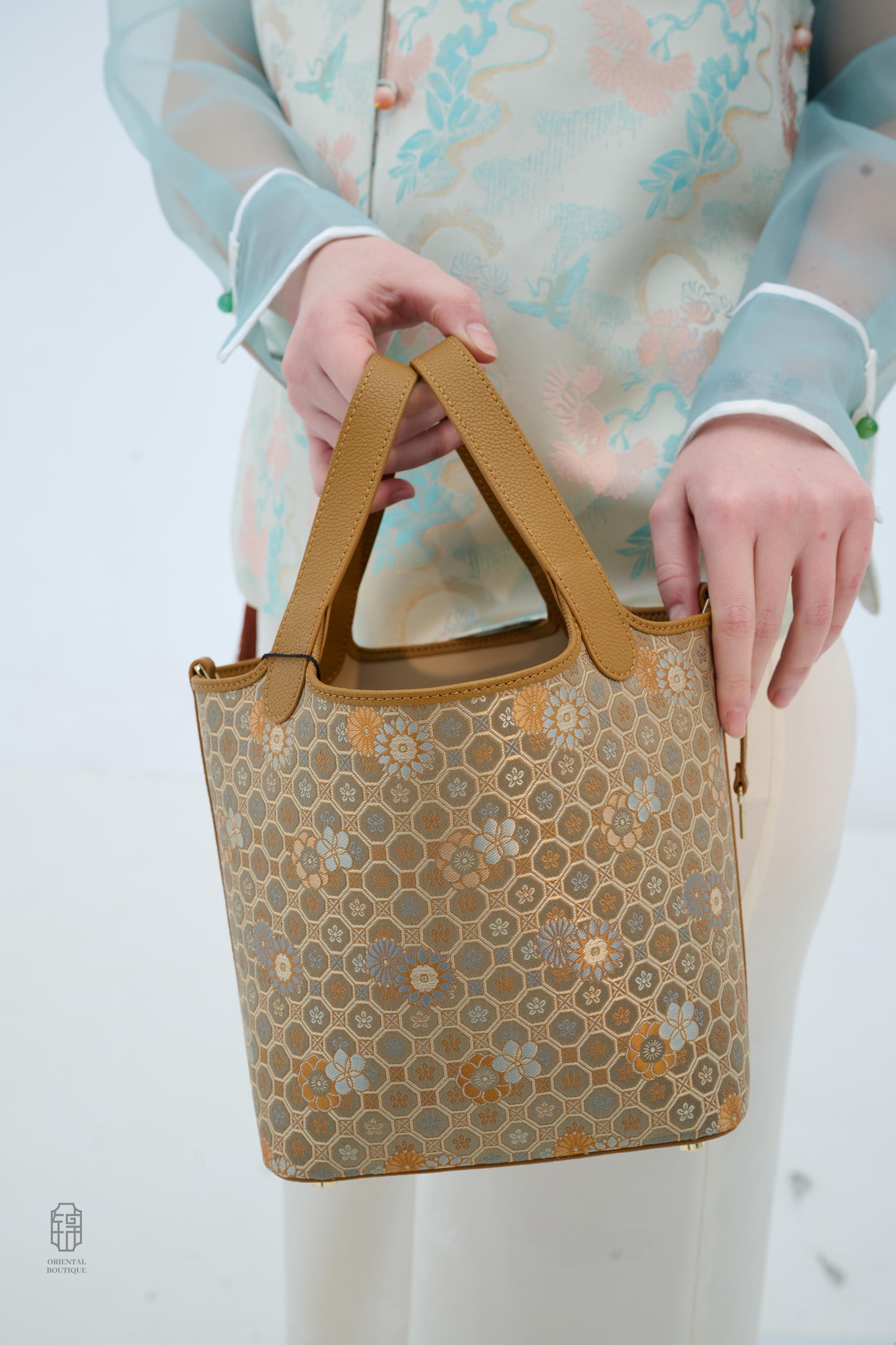 Honeycomb Garden Jacquard Tote