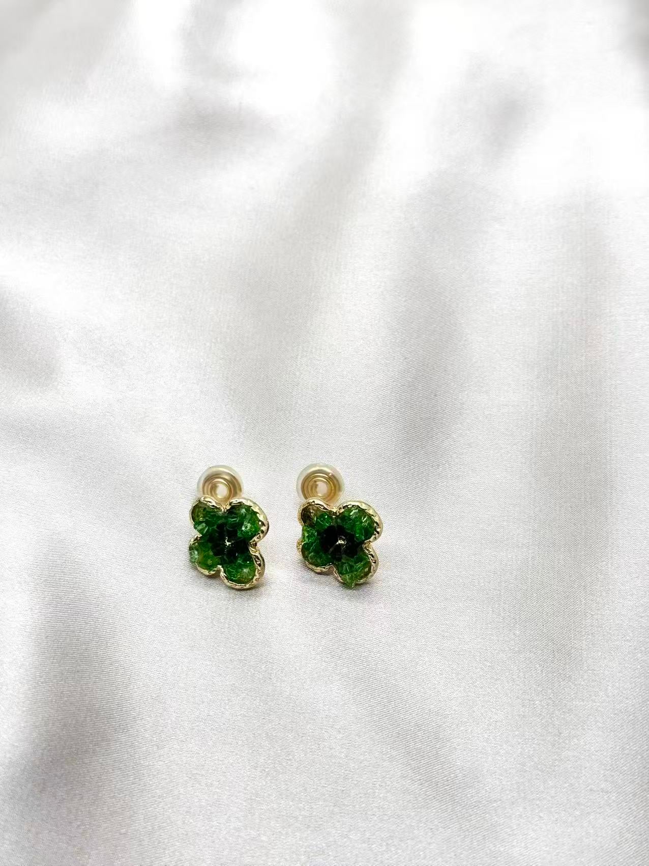 Clip earring - Green Four-Leaf Clover Earrings