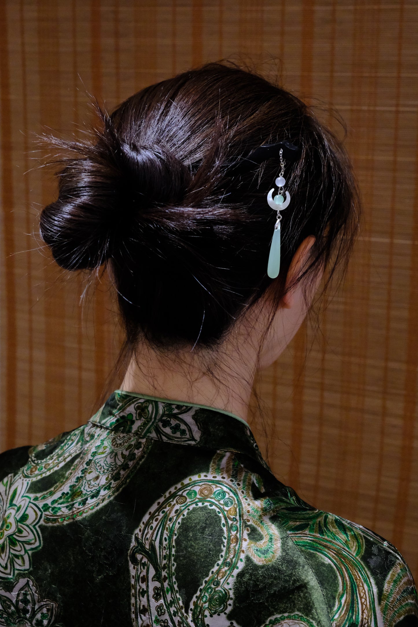 Green Jade Drop Wooden Hairpin