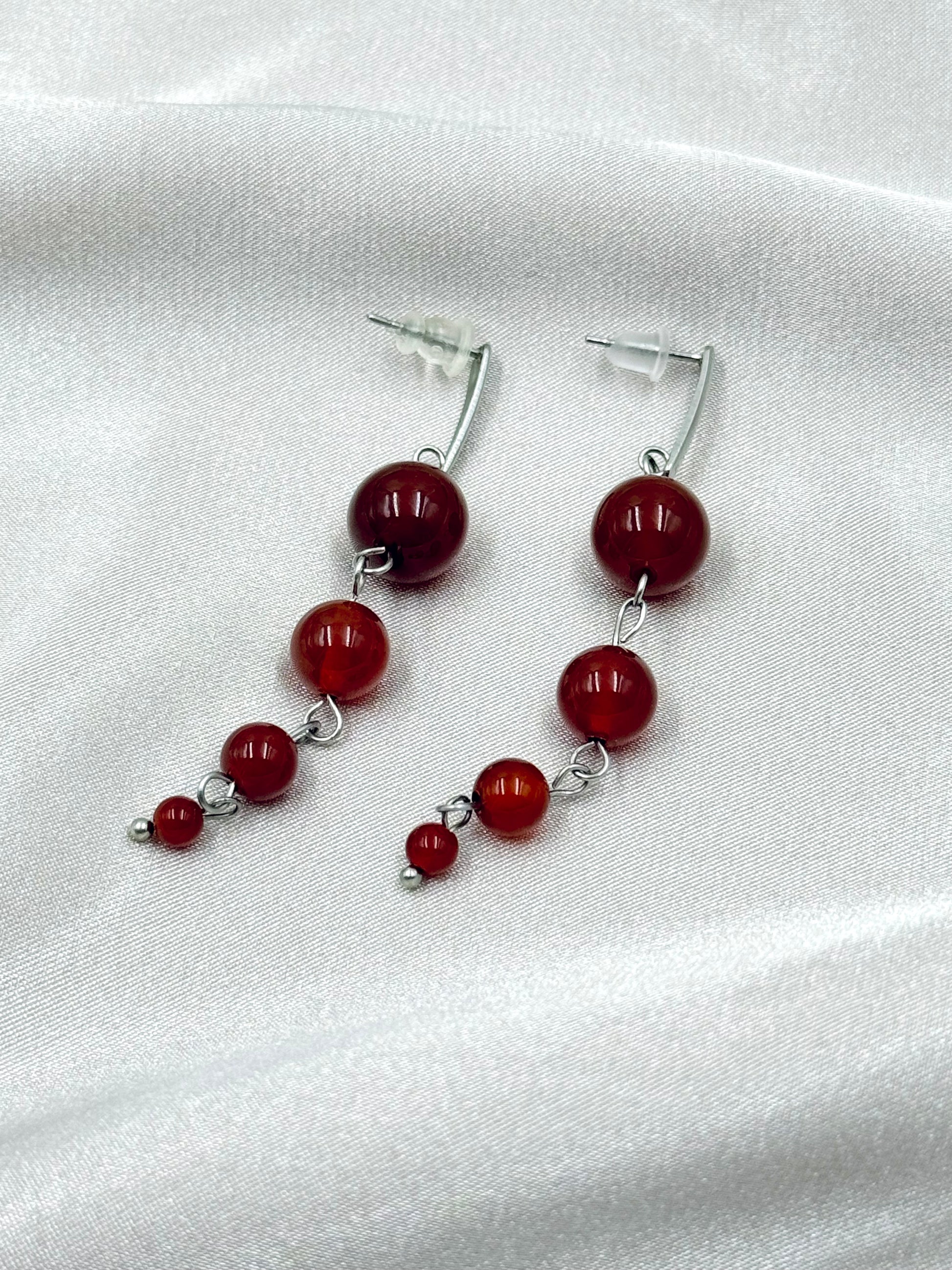 Scarlet Longing Earrings - ORIENTAL BOUTIQUE
