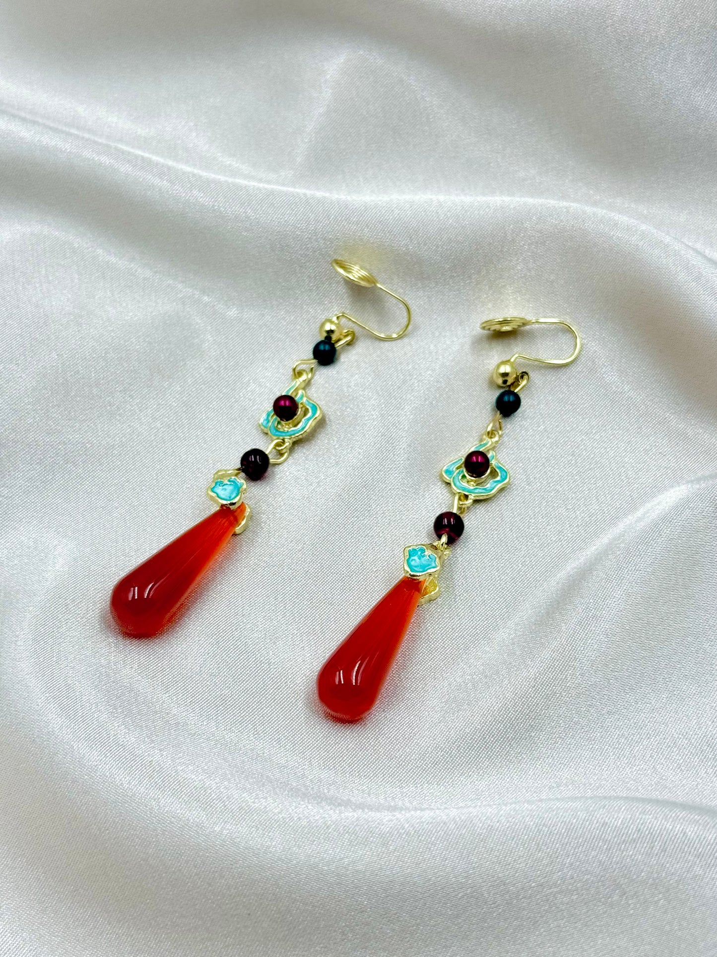Vermilion Cloud Earrings - ORIENTAL BOUTIQUE