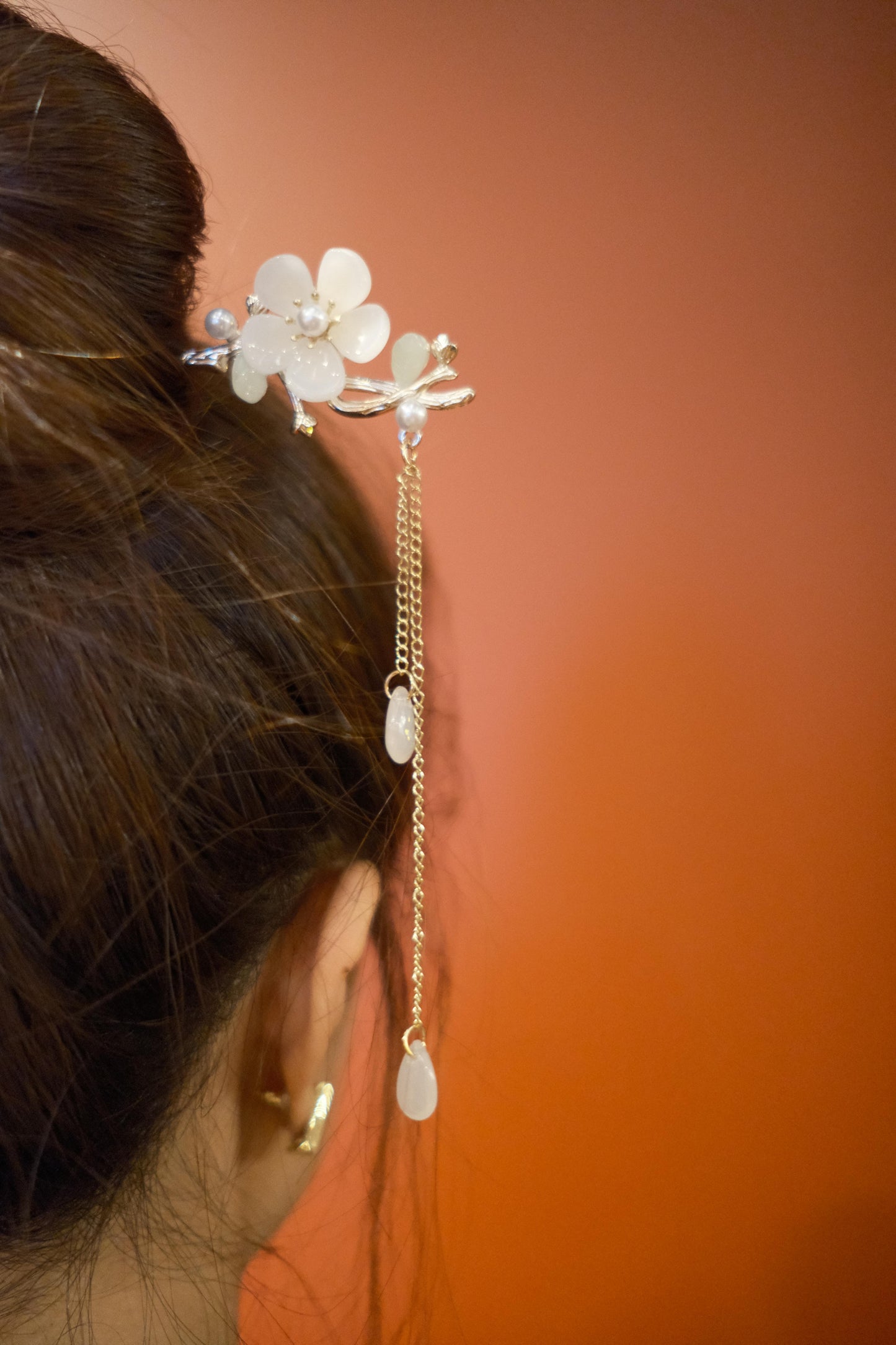 White Flower Graceful Hairpin