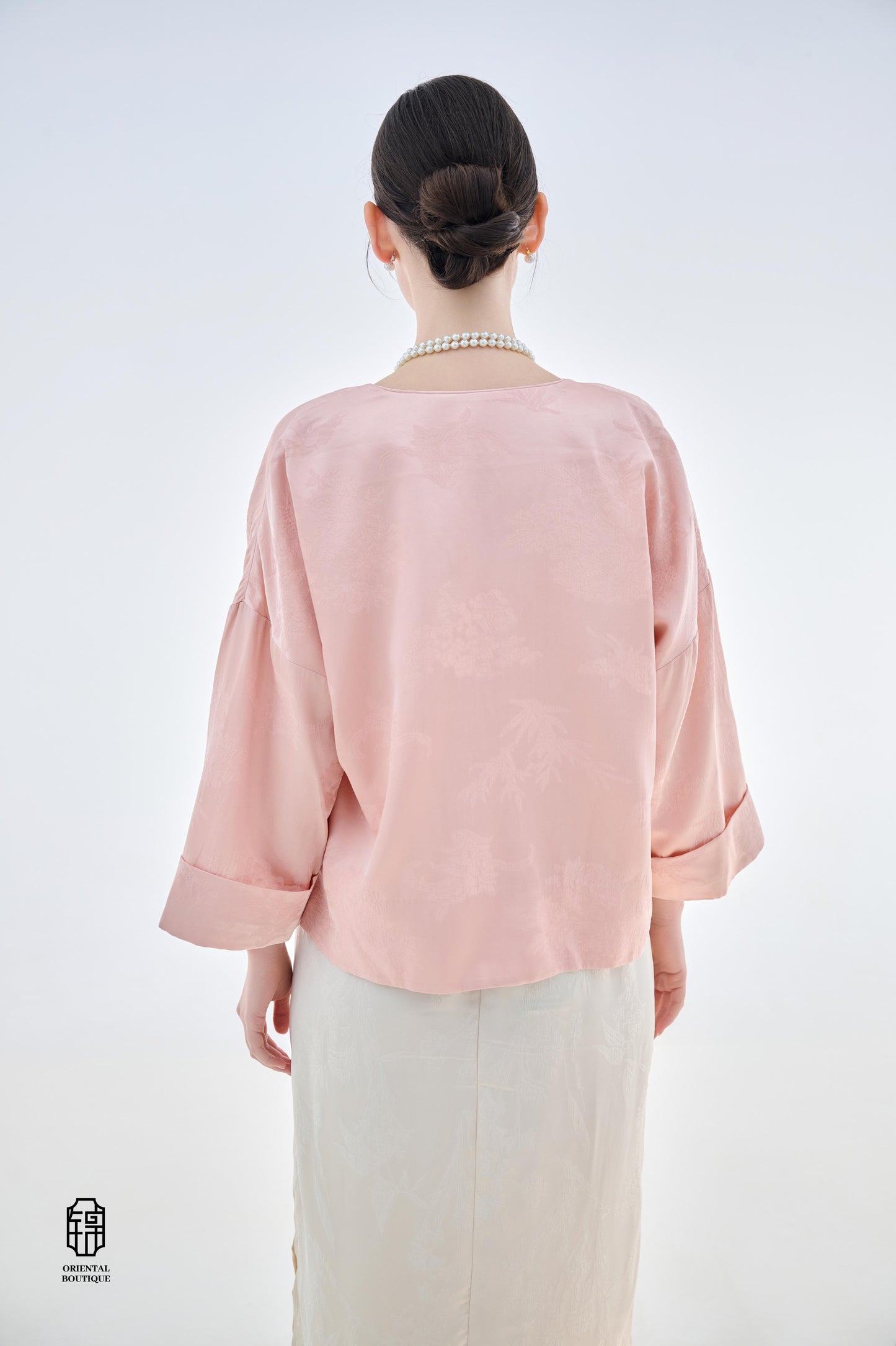 Dawn Pink Brocade Jacket,The Dawn Pink Brocade Jacket is crafted from soft pink silk fabric, offering an elegant and graceful design that exudes a gentle charm. The jacket features subtle brocade patterns on the surface, adding an understated yet refined
