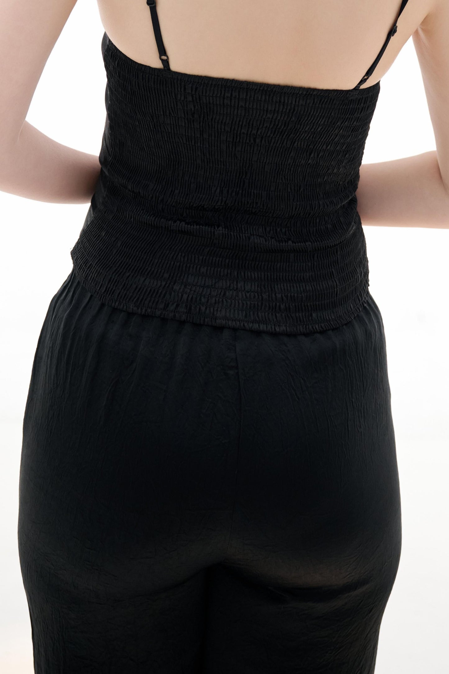 Silk Pants,These silk pants are crafted from high-quality silk fabric, offering a luxuriously smooth and delicate feel for an exceptional wearing experience. The simple design is paired with a high-waisted cut to elegantly accentuate the figure, enhancing