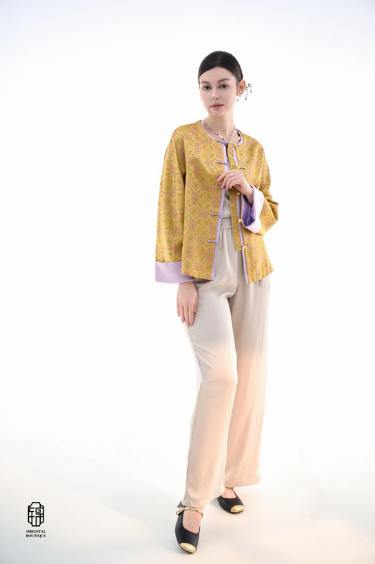 Silk Pants,These lightweight silk pants come in elegant beige and classic white, offering a soft and airy wearing experience. Made from a delicate silk-blend fabric, they feature a loose cut for maximum comfort while maintaining a stylish and graceful loo