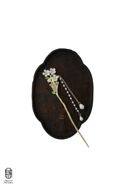 Vintage Wooden Tray & White Blossom Pearl Tassel Hairpin Set