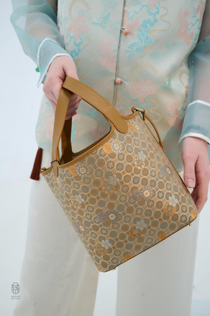 Honeycomb Garden Jacquard Tote