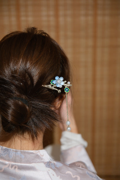 Vintage Wooden Tray & Blue Floral Pearl Tassel Hairpin Set