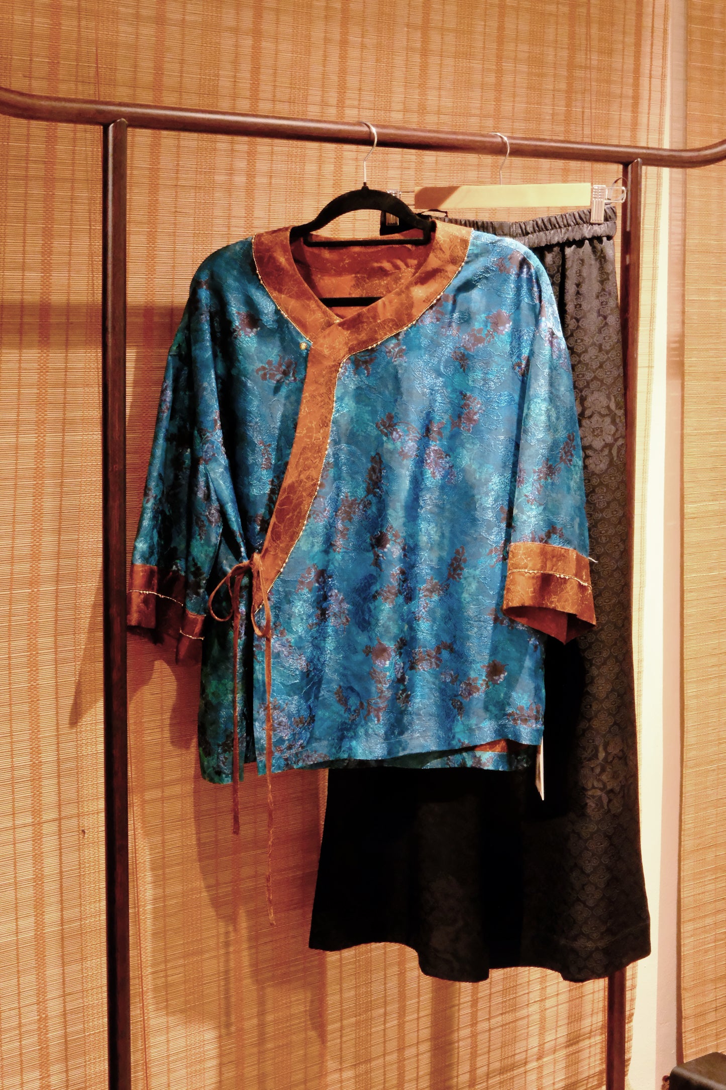 Artistic Jacquard Rayon Wrap Blouse – Deep Ocean Blue with Bronze Trim | New Chinese Style
