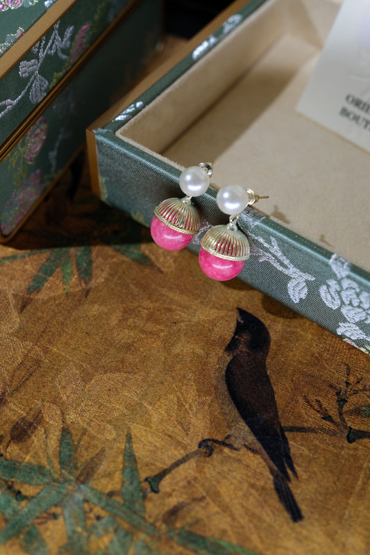 Crimson Pearl Delight Earrings