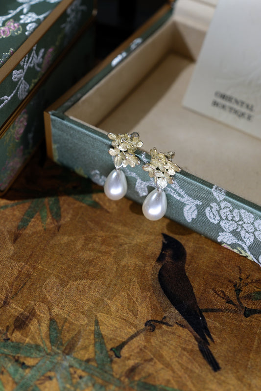 Silver Blossom Dew Earrings