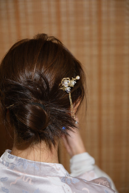 Vintage Wooden Tray & Gold Pearl Floral Tassel Hairpin Set