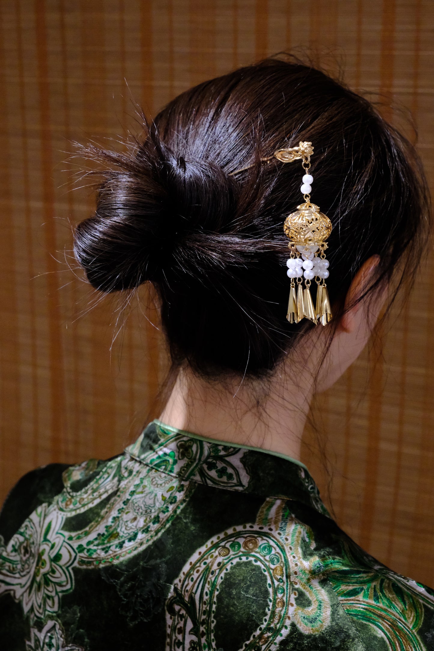 Golden Lantern Tassel Hairpin