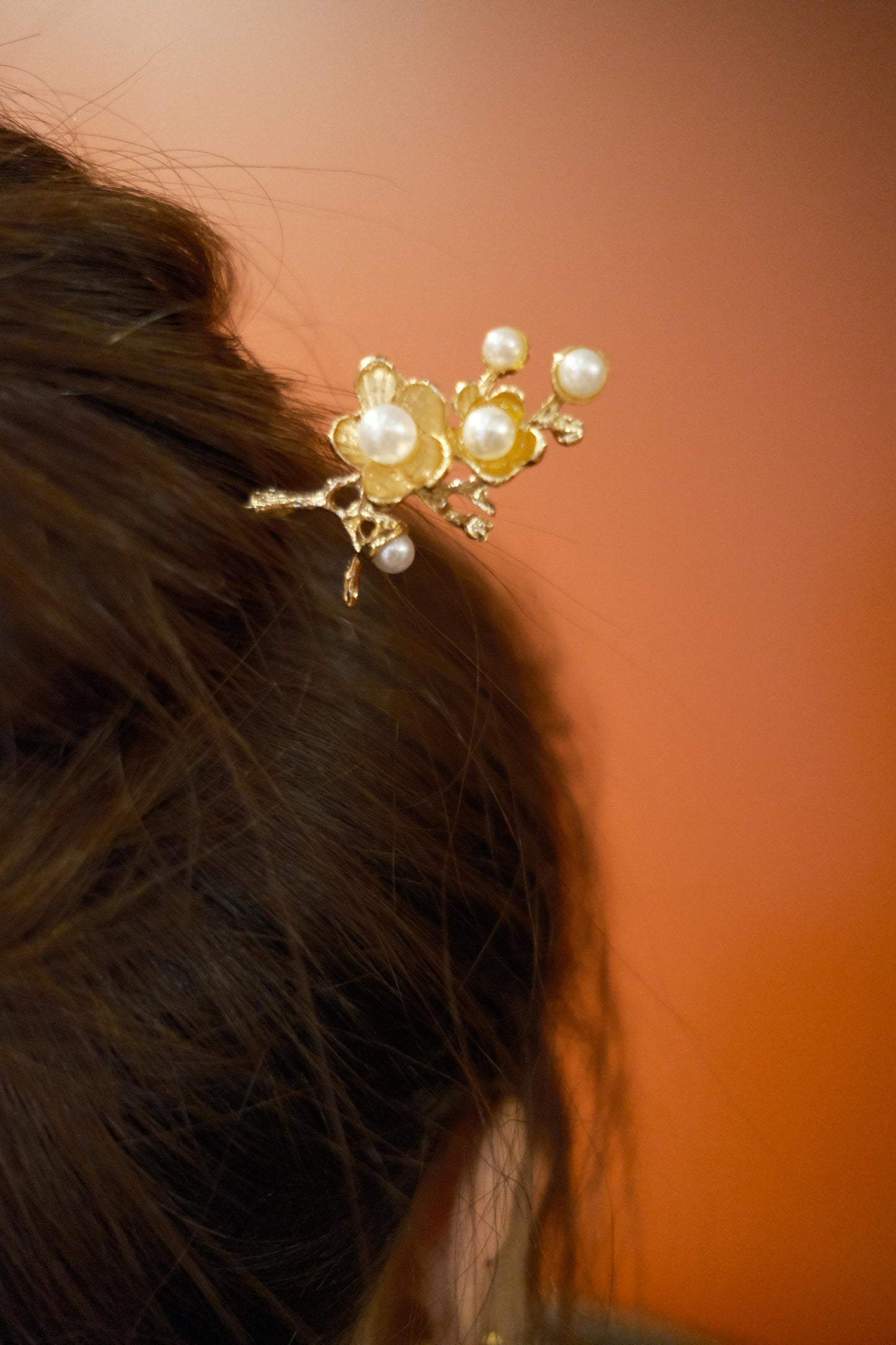 Gold Floral Pearl Hairpin