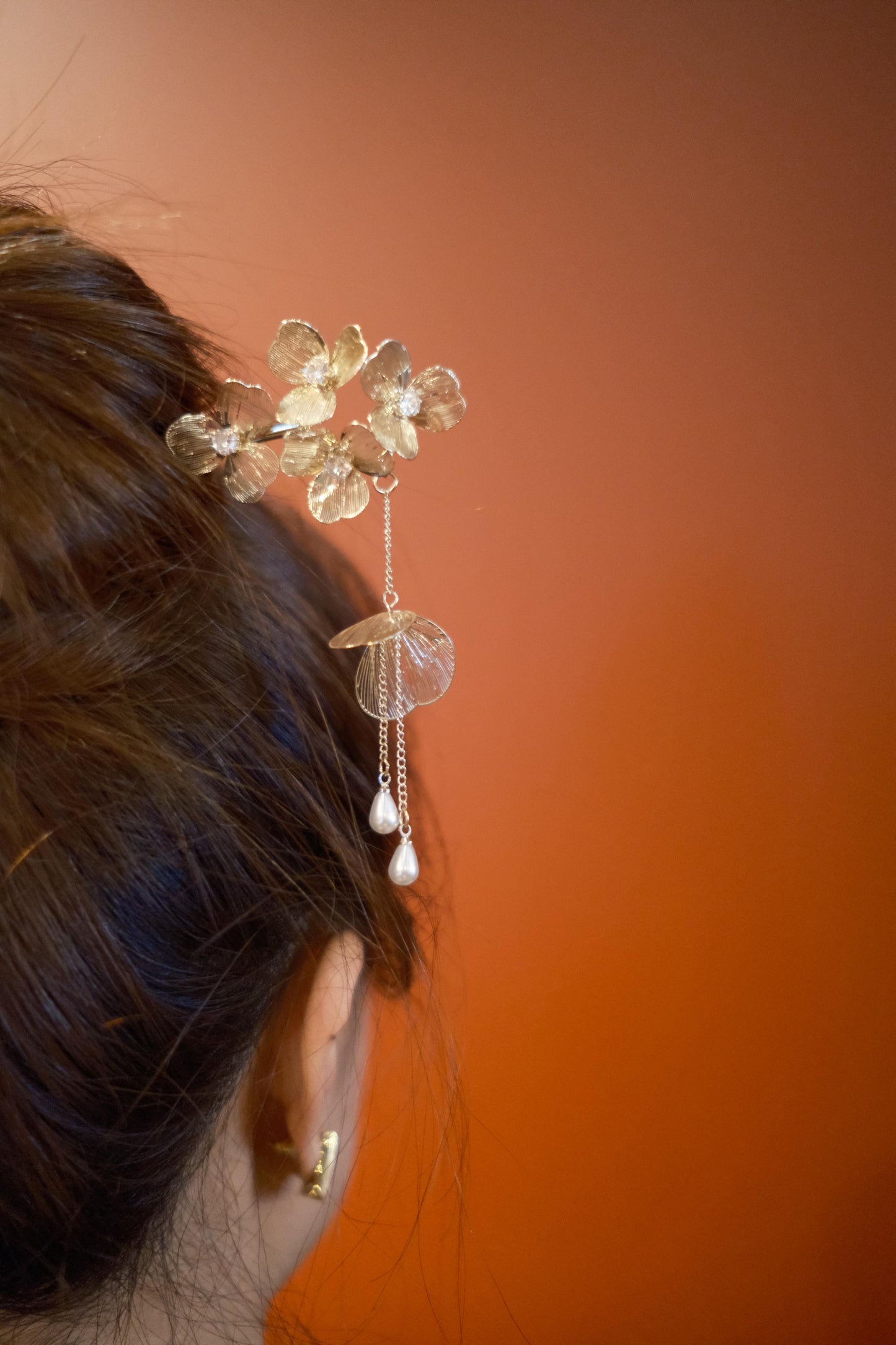 Silver Wire Petal Pearl Pendant Hairpin