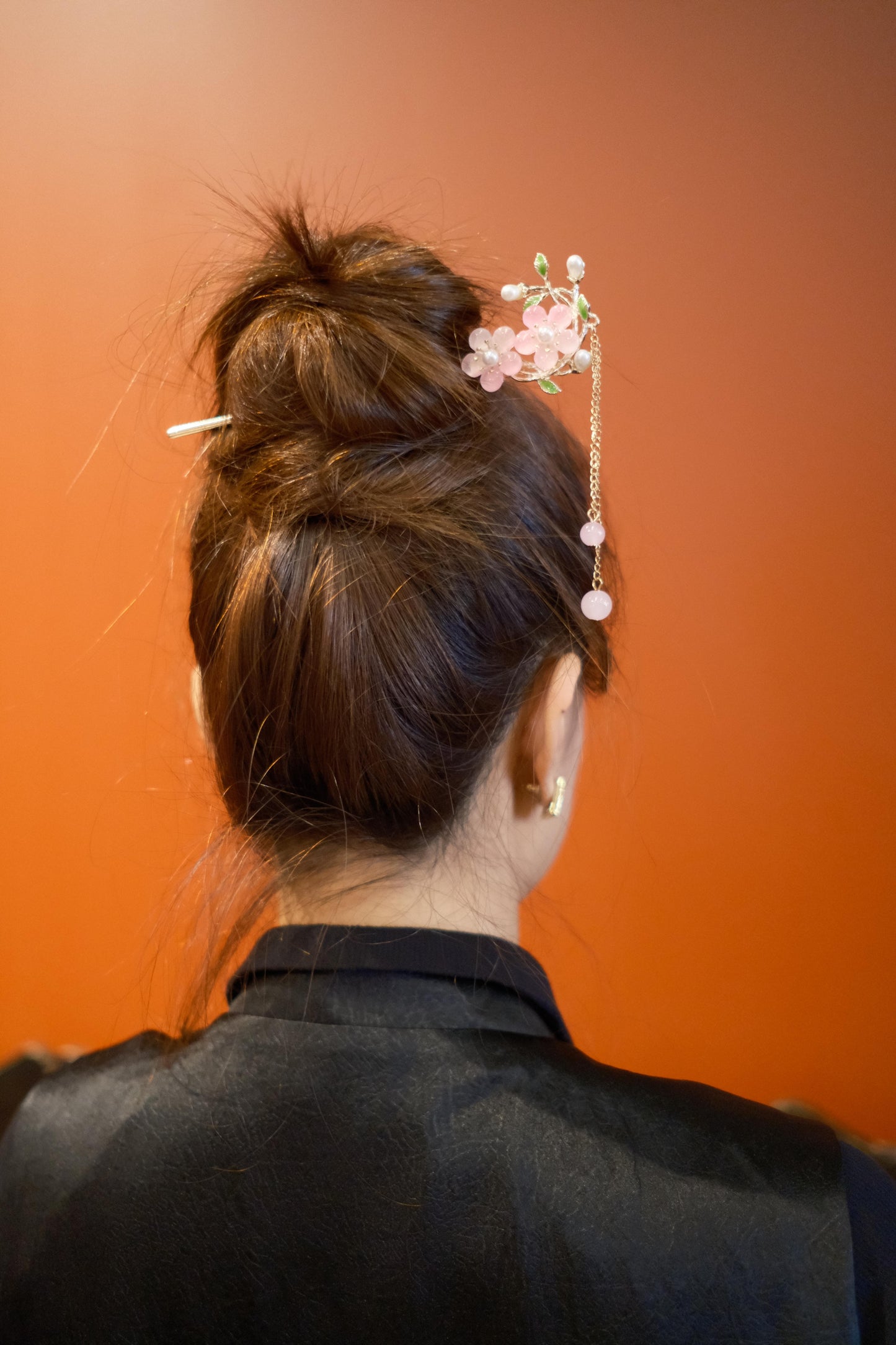 Pink Beaded Flower Hairpin with Dangling Chains