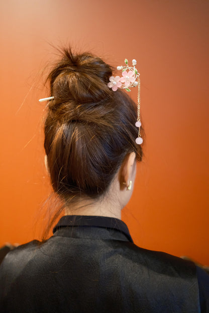 Pink Beaded Flower Hairpin with Dangling Chains