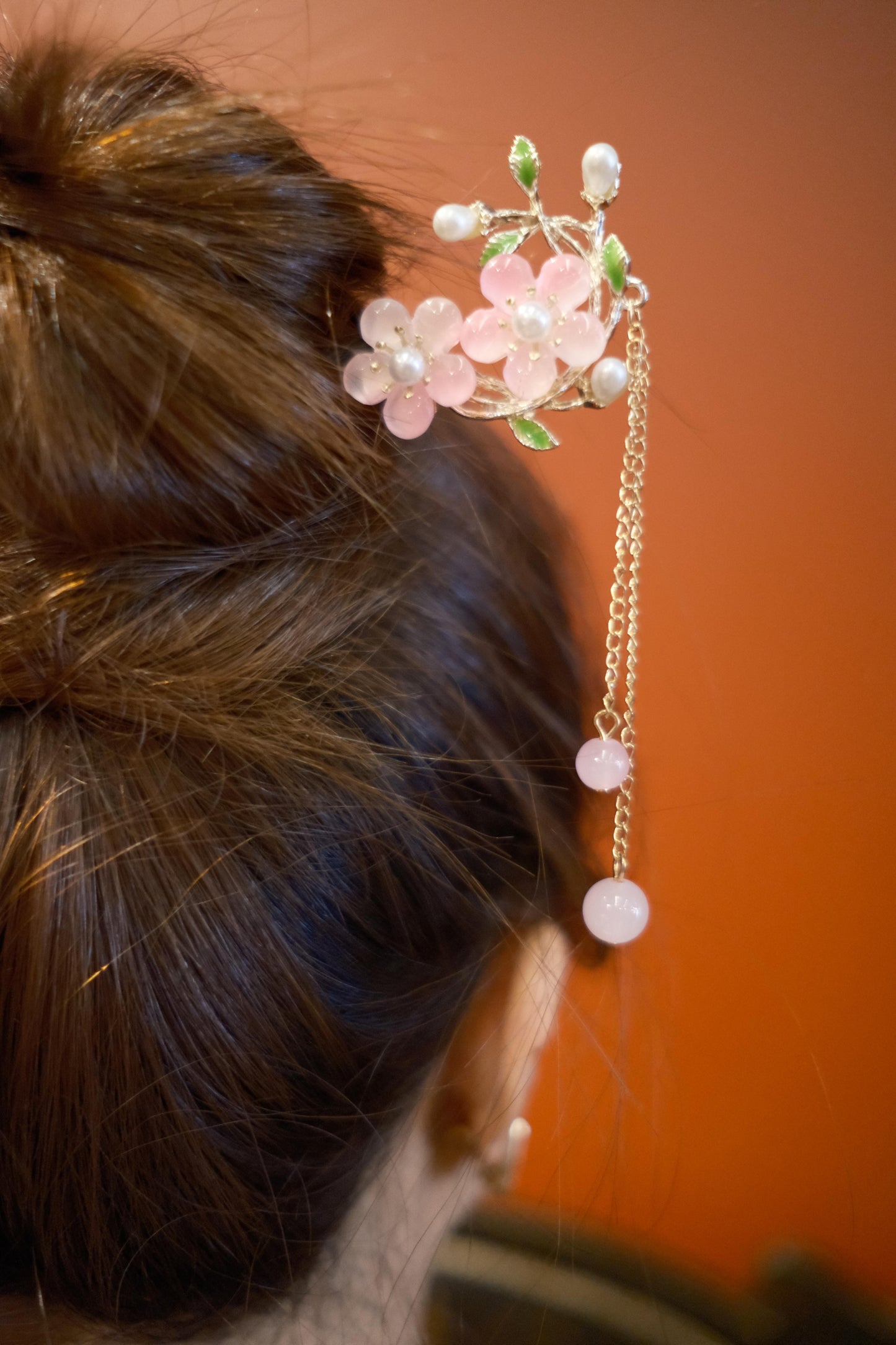 Pink Beaded Flower Hairpin with Dangling Chains