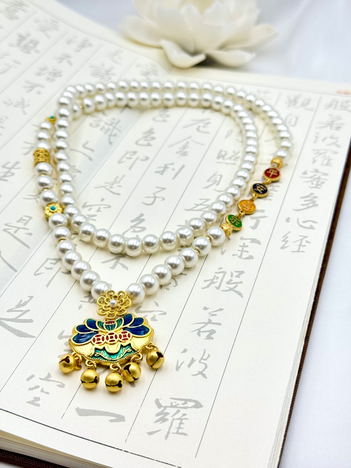 Lotus Blessing Pearl Necklace