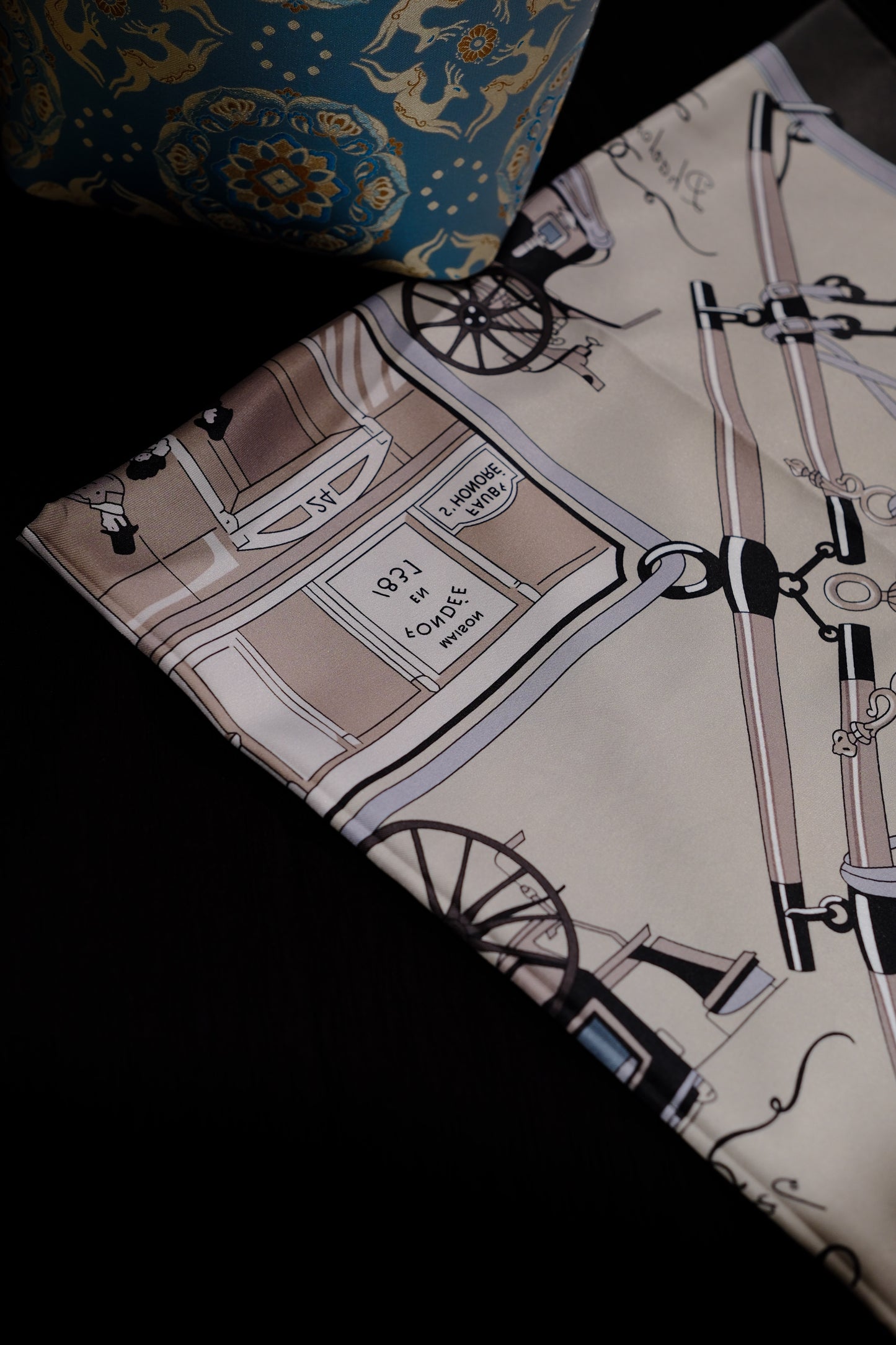 Double-Sided Carriage Motif Square Silk Scarf